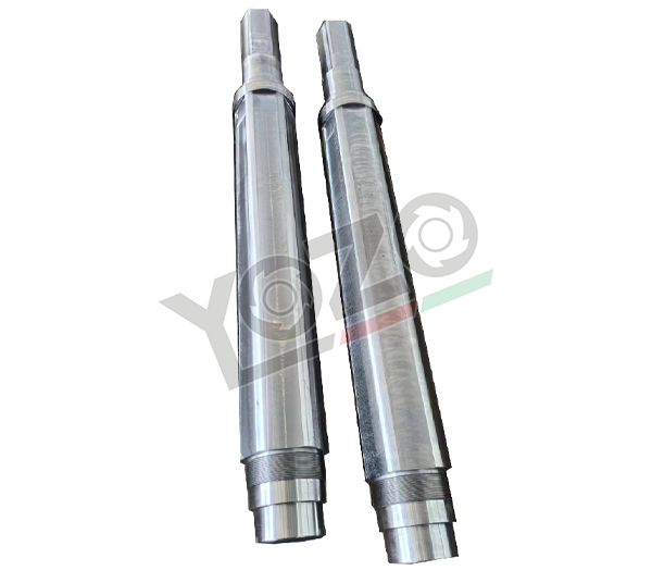 Double axis shredder spindle